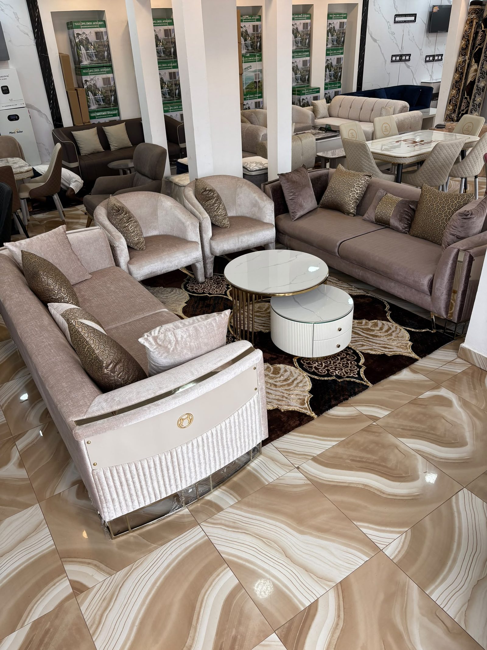 Salon Niang Décor, référence SAL-05