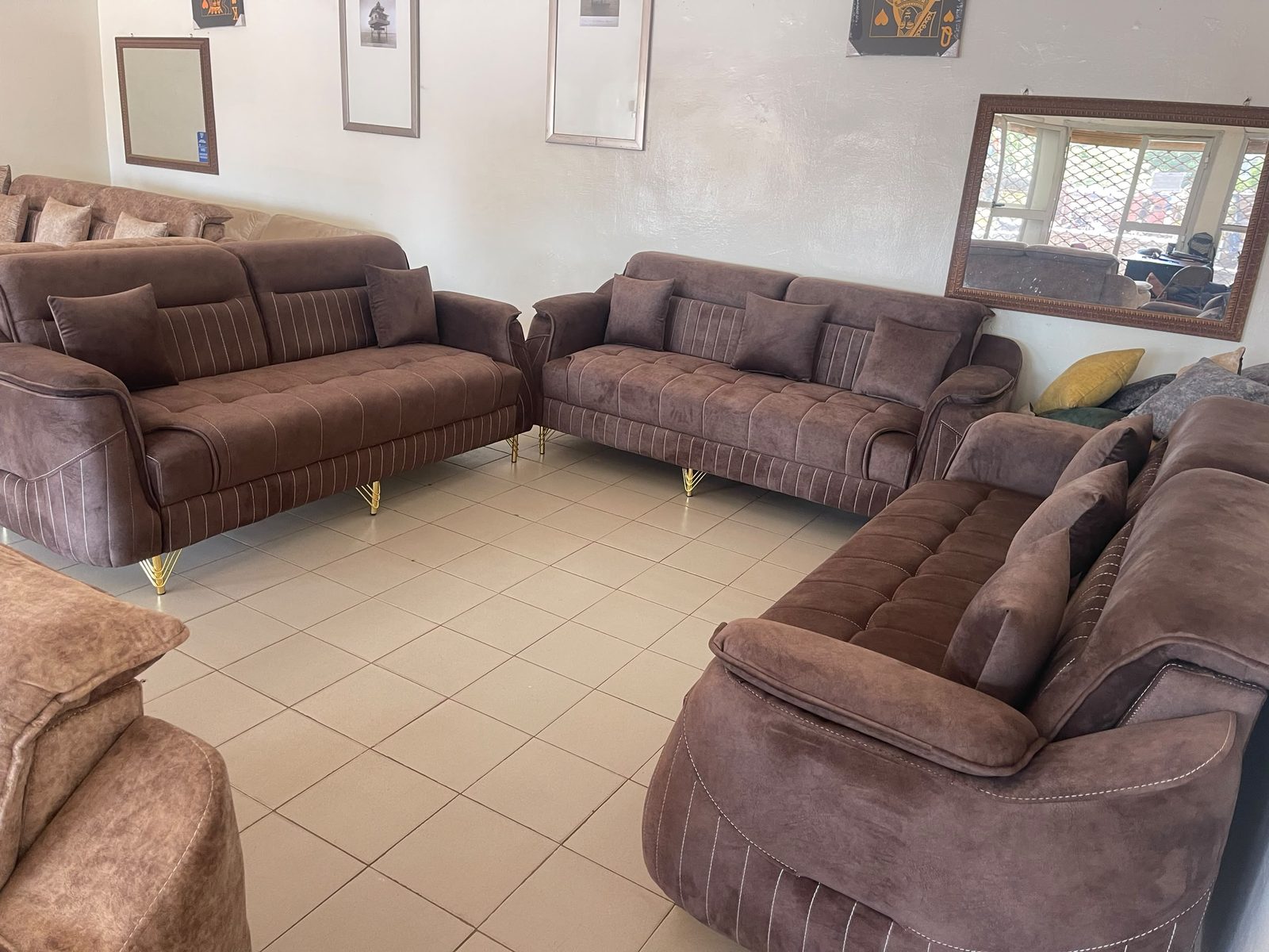 Salon Niang Décor, référence SAL-33